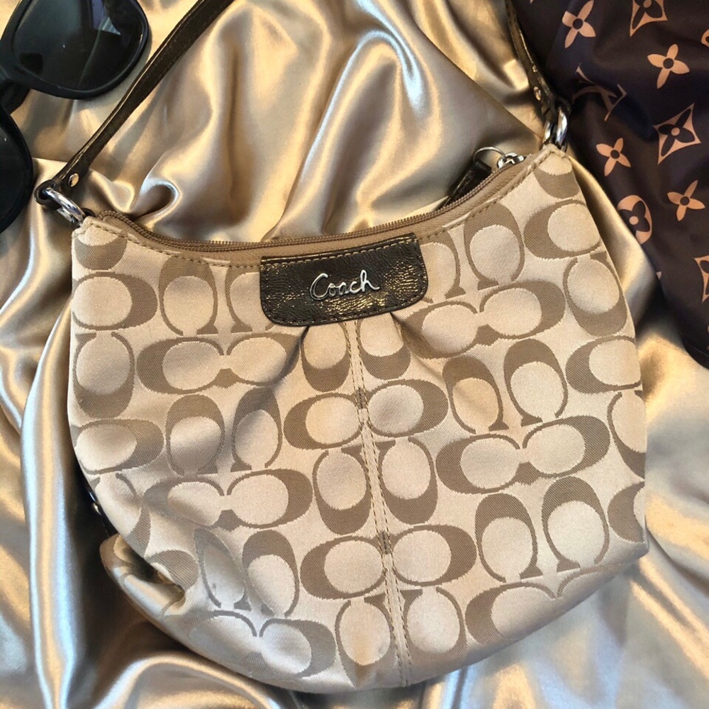 VINTAGE PURSE